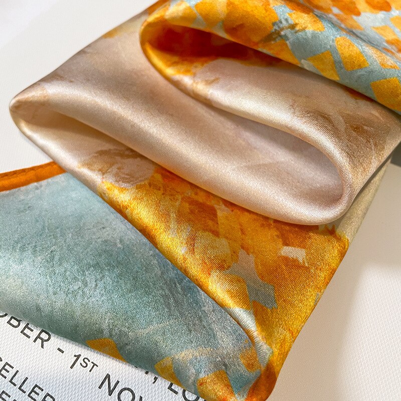 Cuadrado de seda 100% refinada para mujer | The Parisian