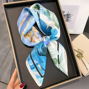 Decoración Flor Cuadrada 100% Seda Azul | La Parisienne