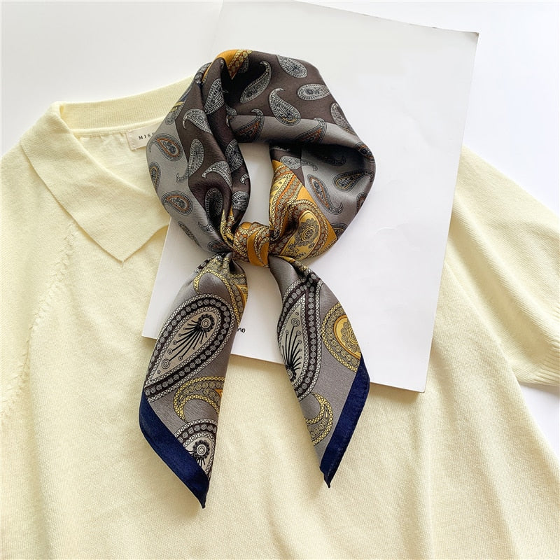 Cuadrado Chic 100% Seda para Mujer | The Parisian