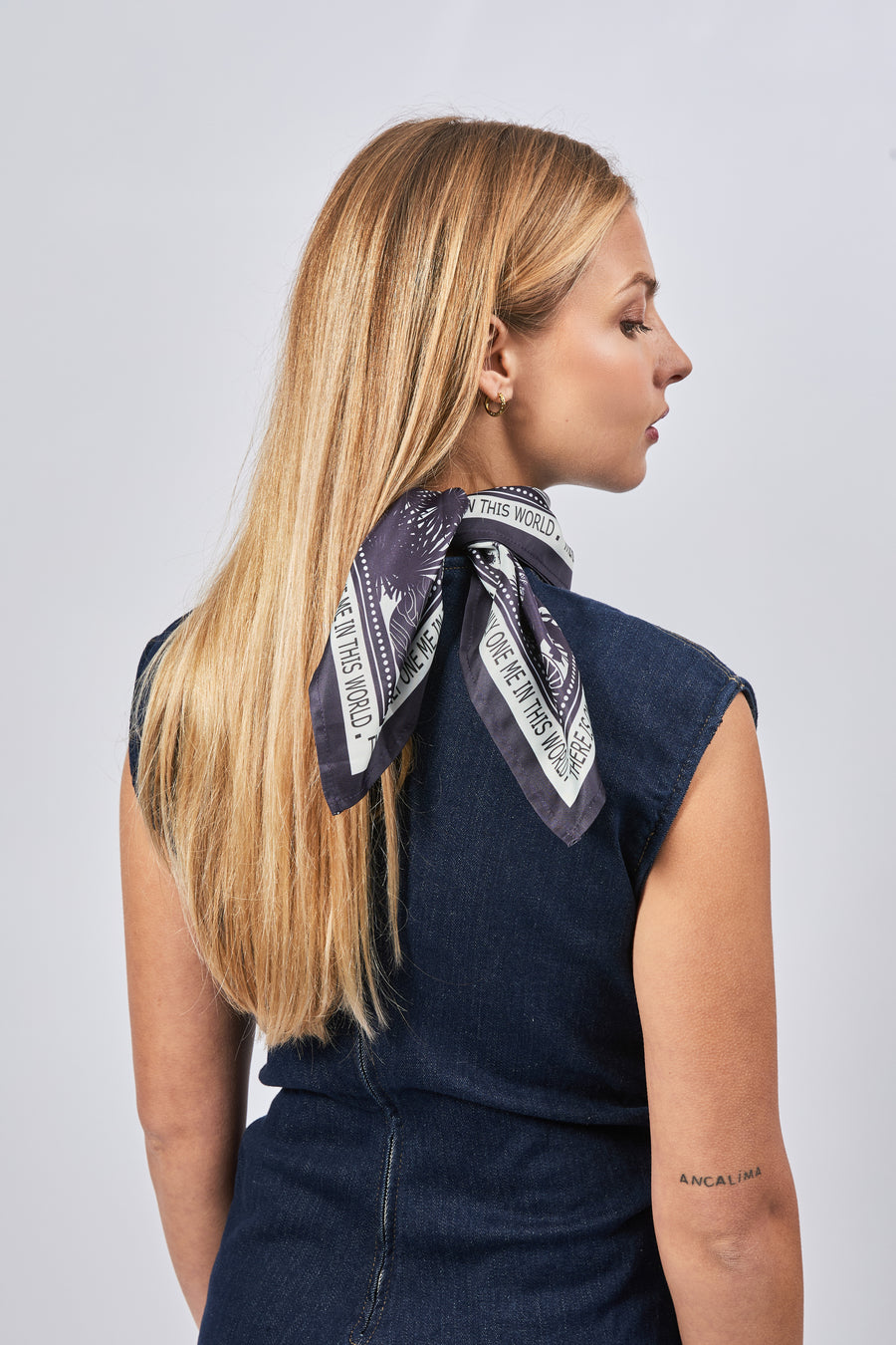 Cuadrado 100 % seda Signature | La Parisienne