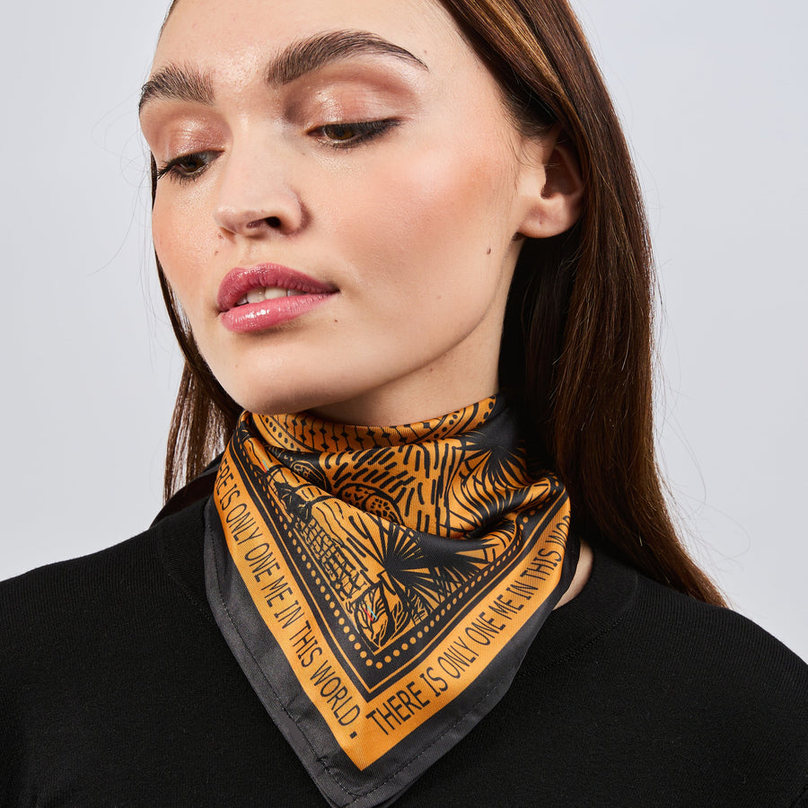 Cuadrado 100 % seda Signature | La Parisienne