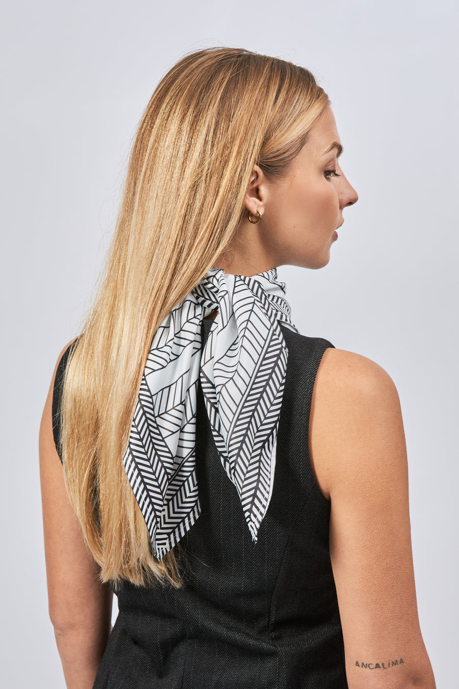 Cuadrado 100 % seda Signature | La Parisienne