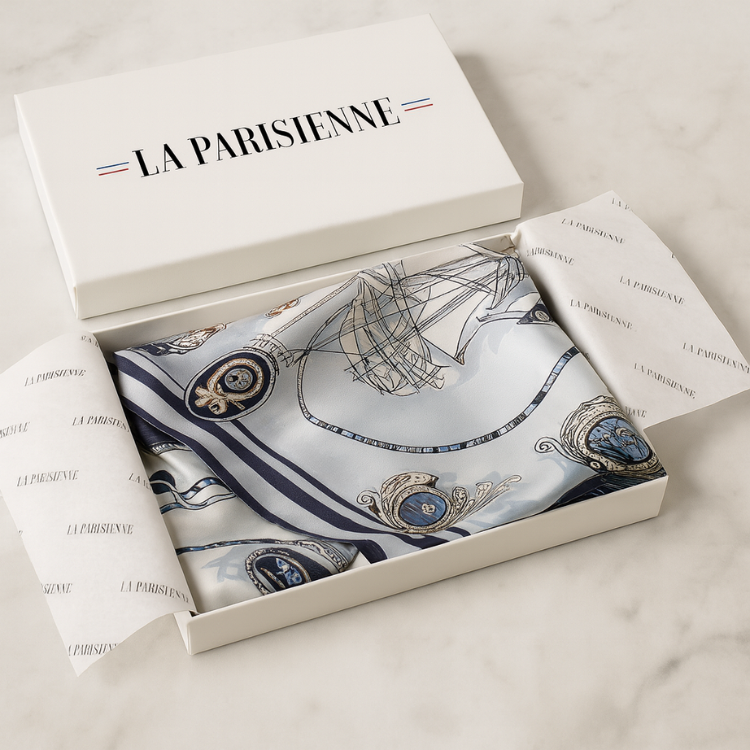 Cuadrado de mujer 100% seda con diseño naval | La Parisienne